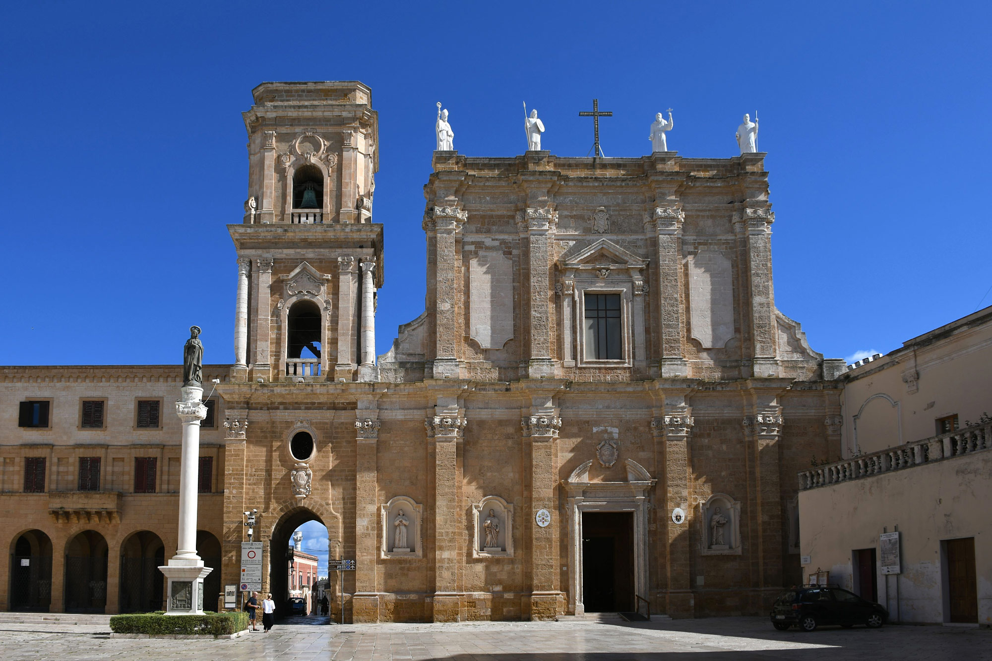 Brindisi (Photo license: CC BY 2.0)